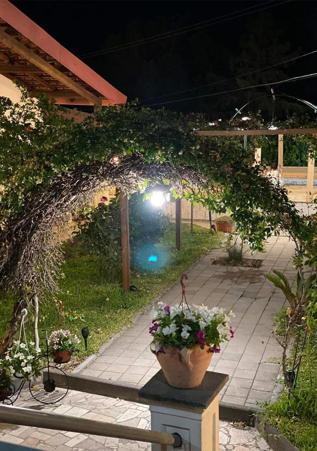 Peri Peri Guest House Mascali Exteriör bild